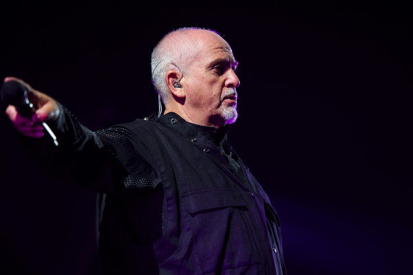 Für einen guten Zweck - Peter Gabriel: Neuaufnahme von 'Biko' gemeinsam mit 25 Künstlern aus aller Welt 